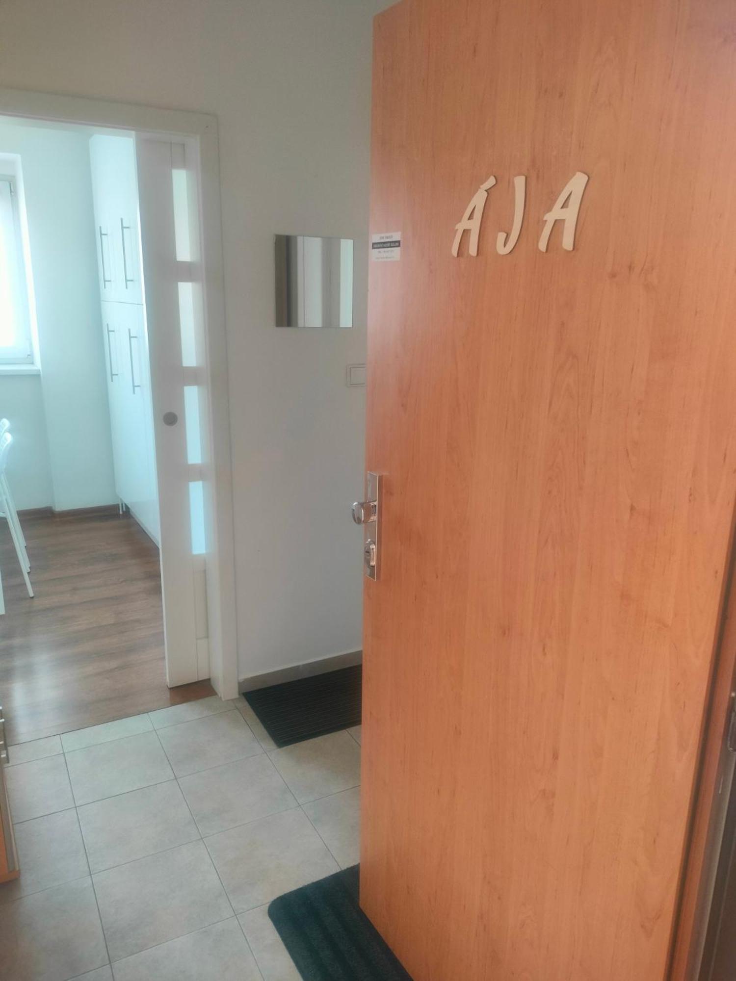 Apartman Aja - ליפנו נאד וויטאבו מראה חיצוני תמונה